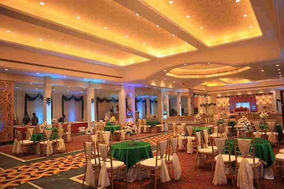 Hotel Executive Club à Bareilly Extérieur photo